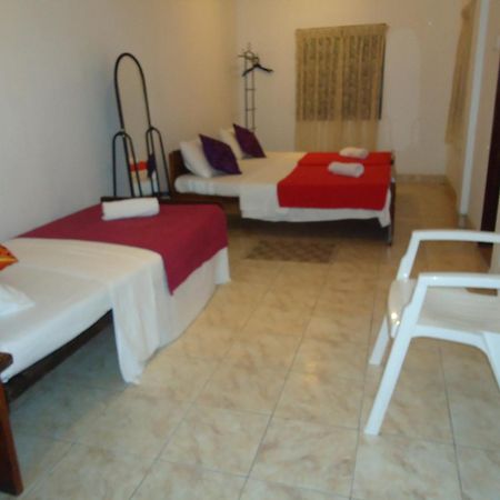 Lady Gordons Homestay Канди Екстериор снимка
