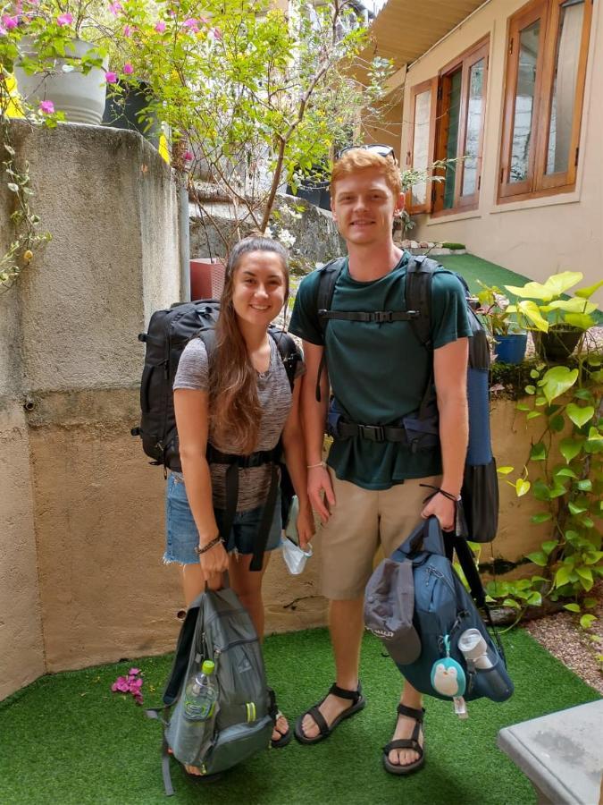 Lady Gordons Homestay Канди Екстериор снимка