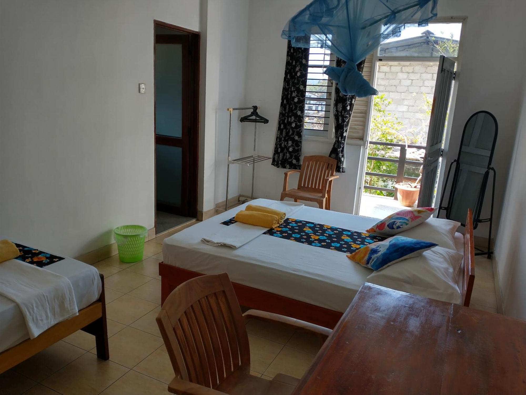 Lady Gordons Homestay Канди Екстериор снимка