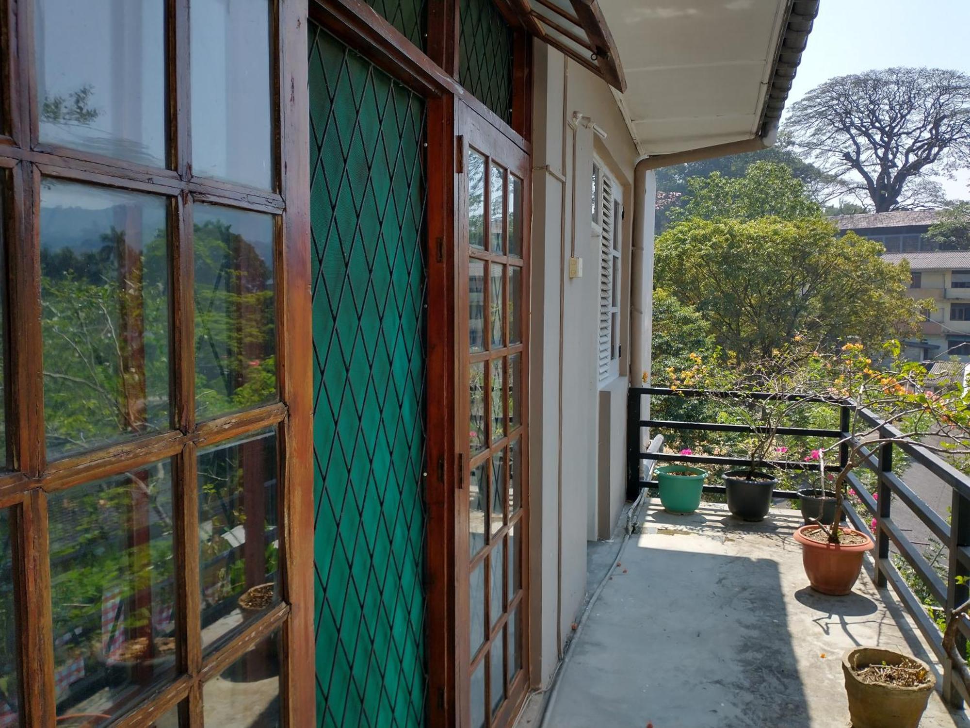 Lady Gordons Homestay Канди Стая снимка