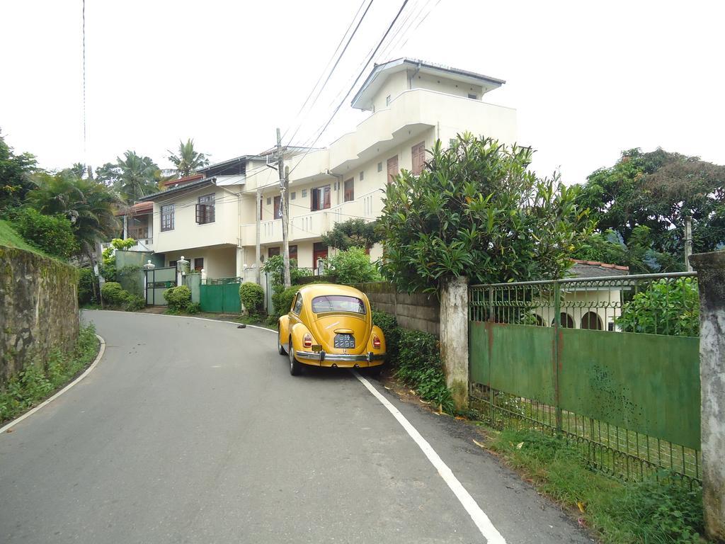Lady Gordons Homestay Канди Екстериор снимка