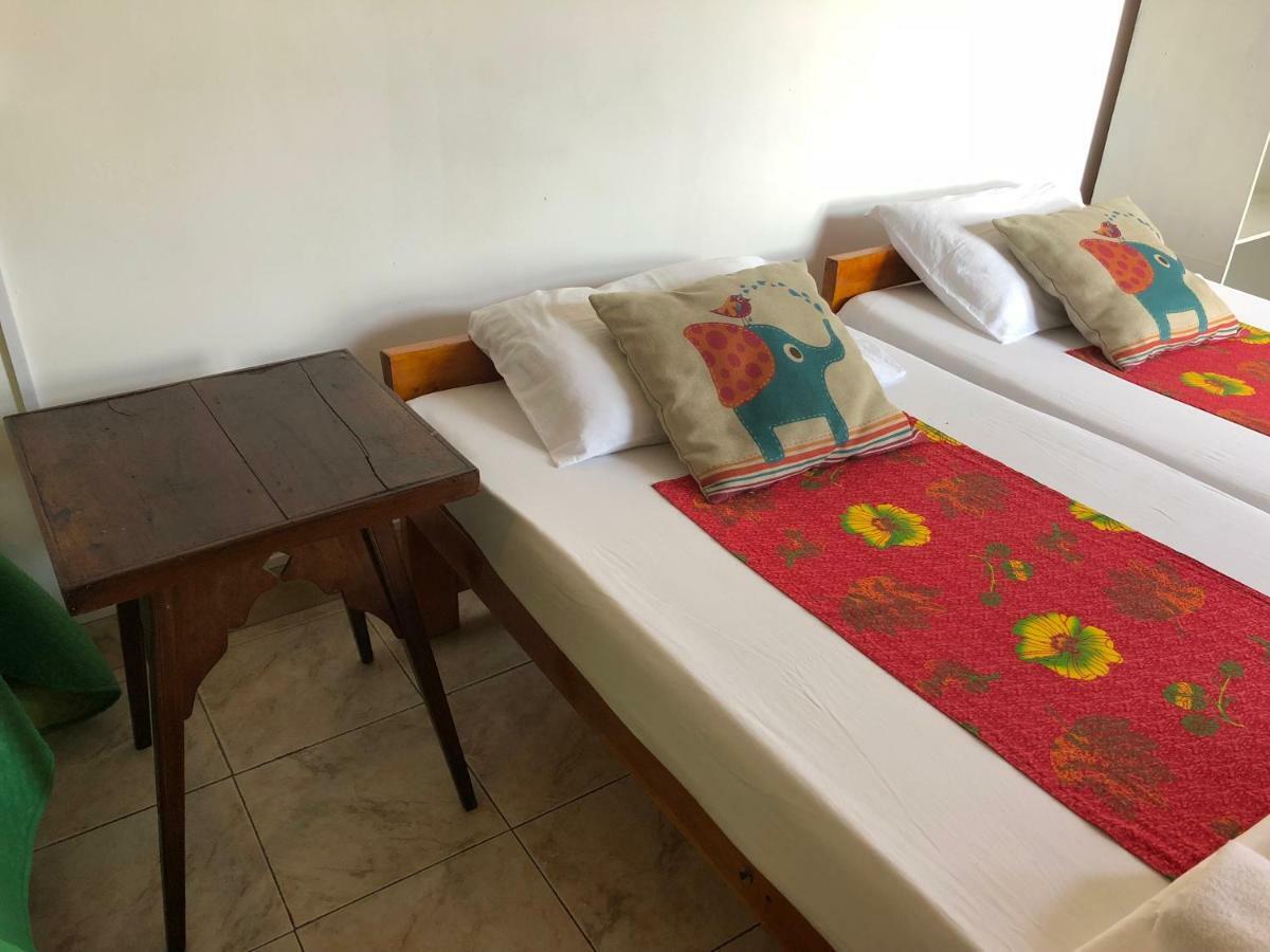 Lady Gordons Homestay Канди Екстериор снимка
